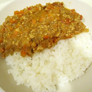 豆腐とトマトのカレーライス